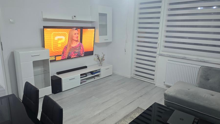 Vand apartament de 3 camere decomandat, in Deva, Imp.Traian, etaj 1, - 1