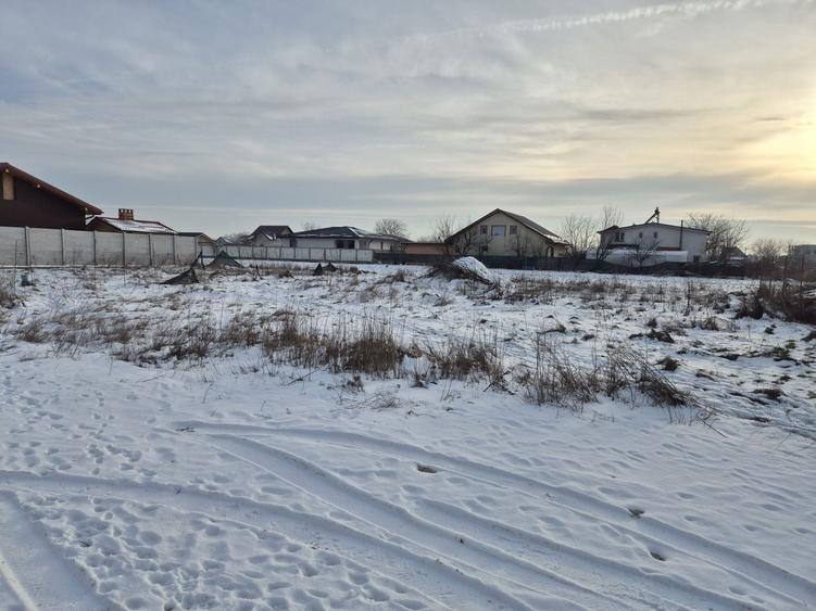 Teren intravilan 500m - 3