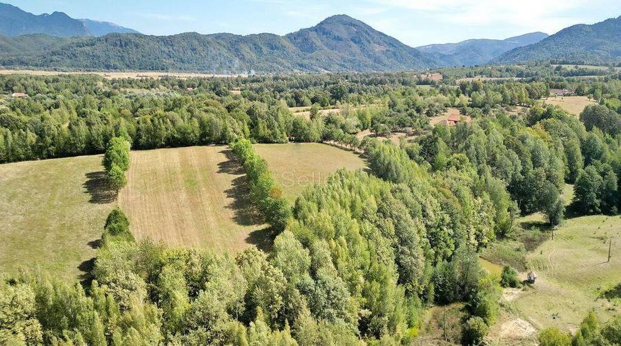 Teren intravilan, priveliste deosebita - 10