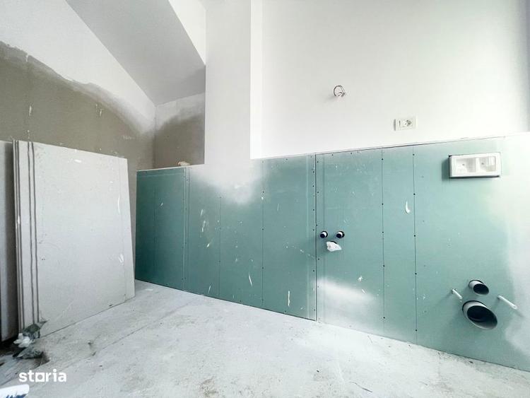 Duplex 4 camere despartit prin scara Central Mosnita Veche - 9