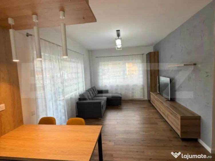 Apartament de vanzare, 2 camere, 53 mp, balcon si parcare, B - 1