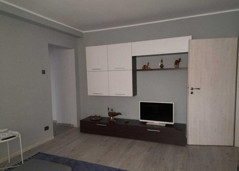 De inchiriat. Apartament 3 camere Pacul Circului cu vedere la parc - 7