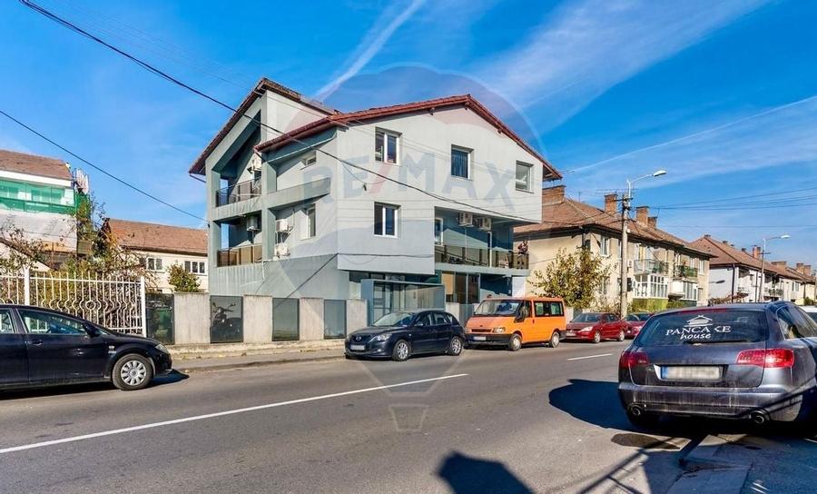 Casa cu 12 camere de vanzare in zona semicentrală! COMISION 0! - 8