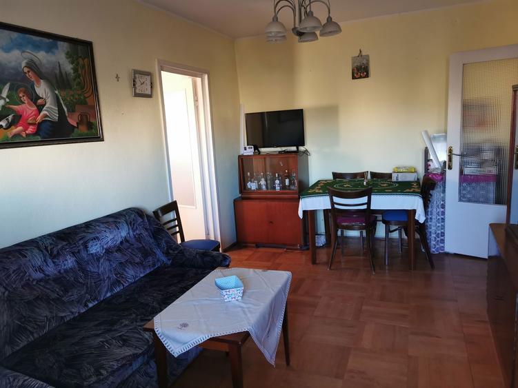 Inchiriez apartament cu 3 camere - 6