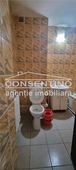 Se vinde imobil cu 2 camere , bdul N. Balcescu , liber , decomandat - 10