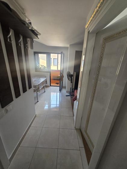 Apartament cu 2 camere decomandat în Colentina