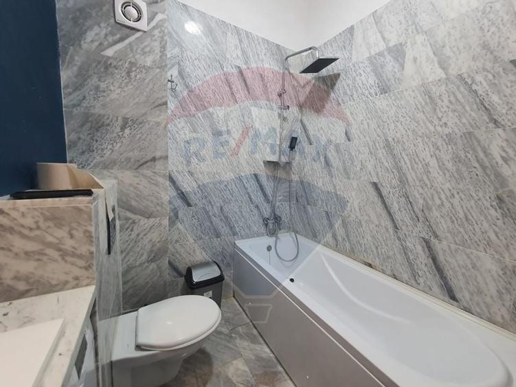 Vanzare Apartament cu 3 camere lux cu vedere la lac in zona Tomis Nord - 20