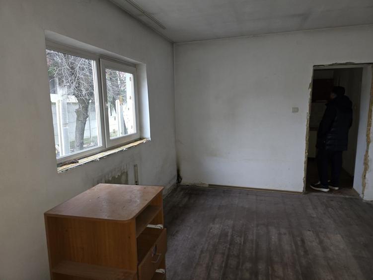 Teren 514 mp cu autorizație construcție P+1 Damaroaia Sector 1 - 12