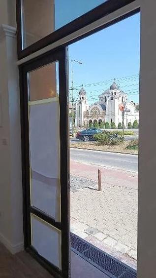 Spatiu comercial de inchiriat Piata Alexandru Mocioni - 1