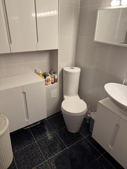 Apartament cu 2 camere decomandat în Dămăroaia