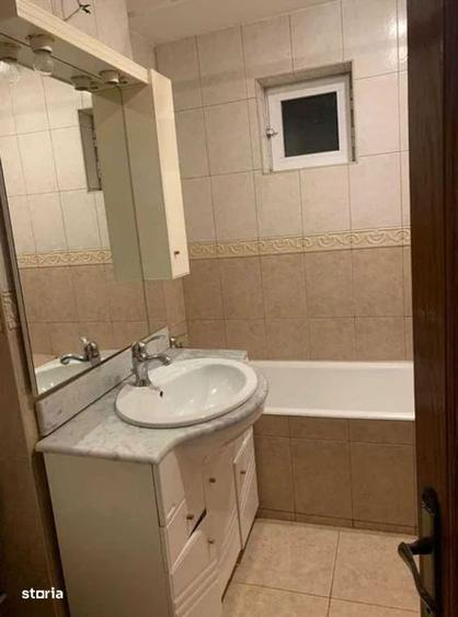 Inchiriez apartament 2 camere Rovine - 4