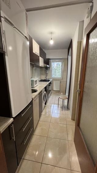 Garsoniera decomandata bloc 1986 Lujerului, Militari - 9