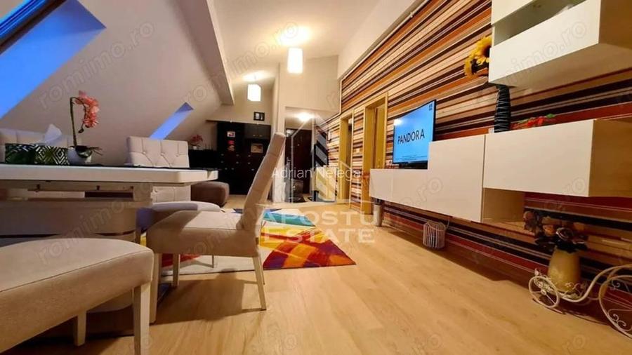 Apartament tip penthouse cu 3 camere, 2 bai, zona Torontalului Apartament tip penthouse cu 3 camere, 2 bai, zona Torontalului