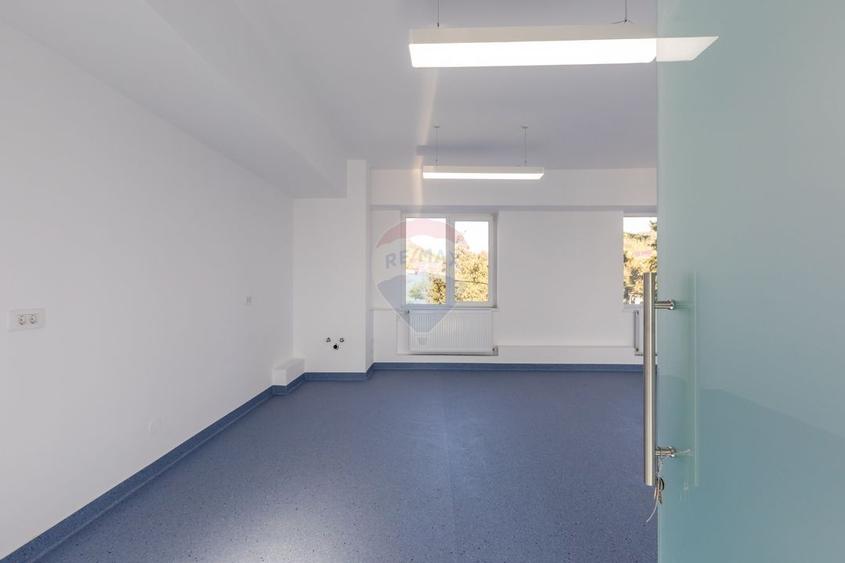 CLINICA  MEDICALA DE INCHIRIAT TARGU OCNA - 9