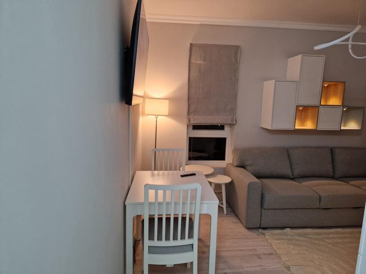 Inchiriez Apartament 2 Camere - 2