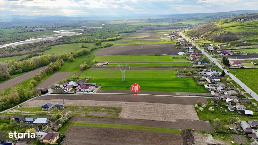 Teren de 6200 mp, în Forăști