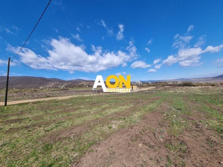 De vanzare 689mp teren intravilan, zona Podei - 2