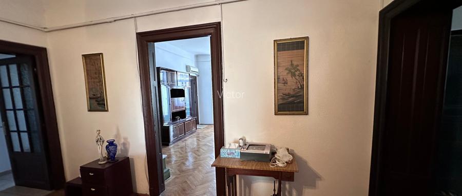 Etajul 1 in vila interbelica cu intrare separata.Cotroceni Etajul 1 in vila interbelica cu intrare separata.Cotroceni