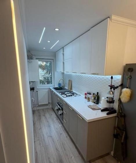 APARTAMENT LUX 3 CAMERE SEMIDECOMANDAT CONFORT 2 ZONA TOMIS NORD - 4