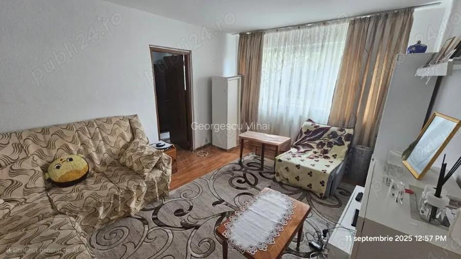 Proprietar, vand apartament 2 camere semidecomandat