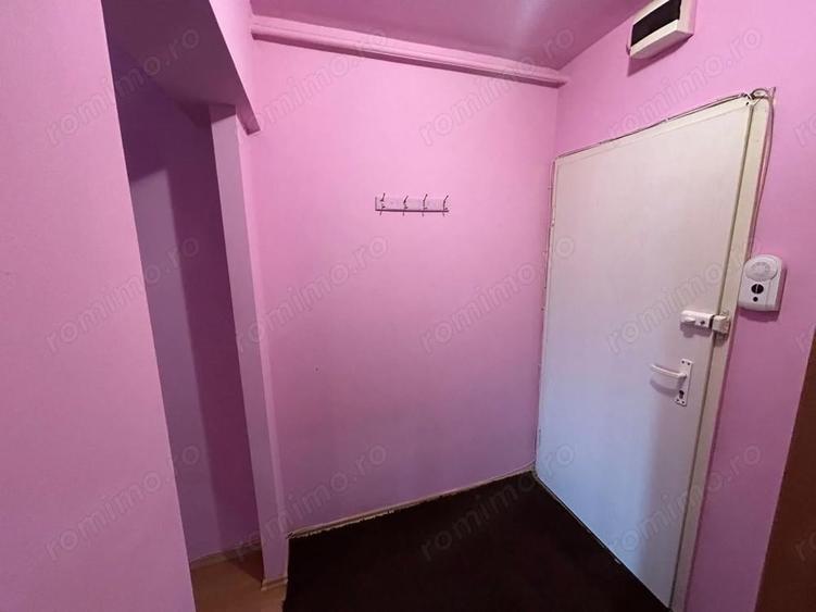 Garsoniera, etaj 10 - Zona Cetate - 6