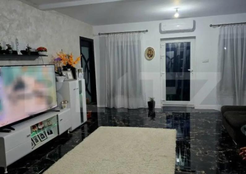 Casa cu 4 camere, 160mp, Paulian - 1