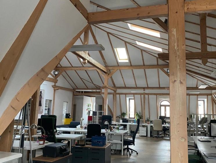 Mansarda Open space Universitate , 235 mp, lift, 2 locuri parcare - 1