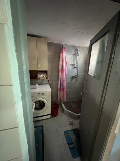Casă individuală cu 3 camere cu Canalizare în Industriilor