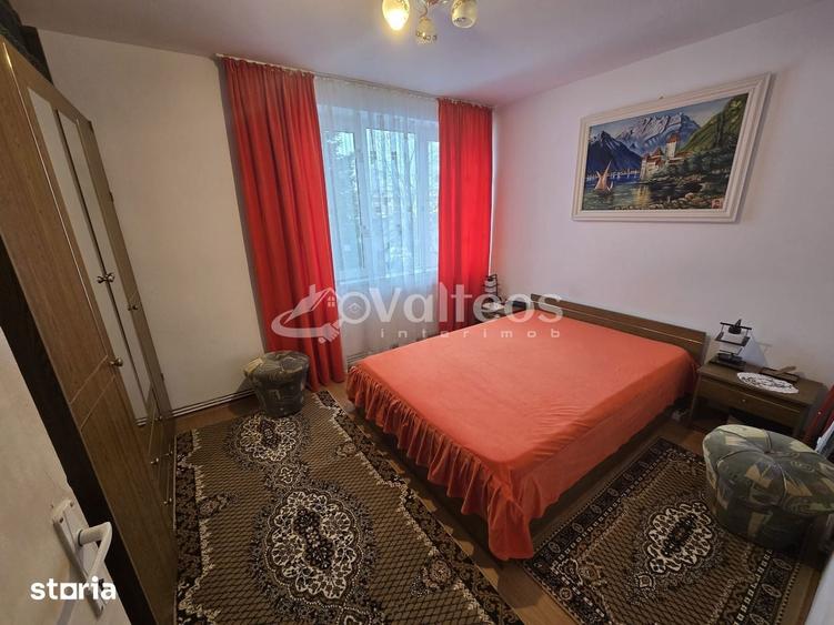 Re?i?a, apartament 2 camere, 56 mp, zona Universitate - 3