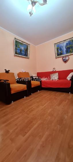 Inel 2_apartament cu centrala,etaj 1,pret 74.000E