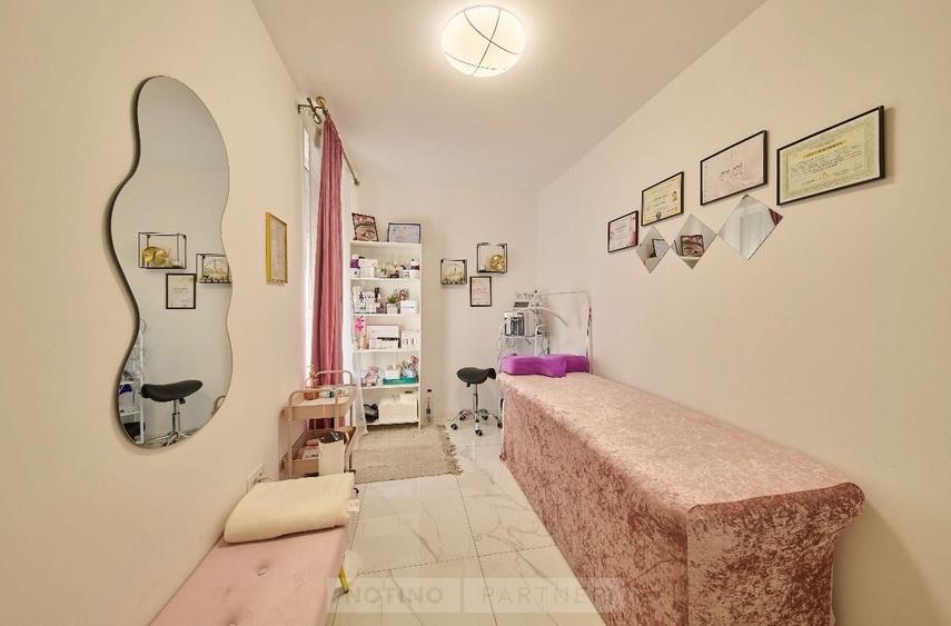 Inchiriez camera intr-un salon - 2