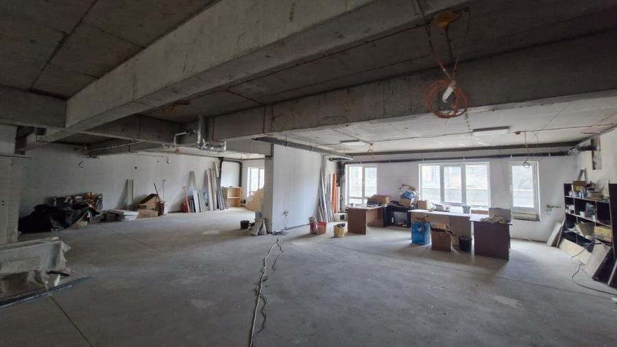 Spatiu comercial/birouri - Sos. Oltenitei  - 195 mp -bloc nou - centrala termica - 2