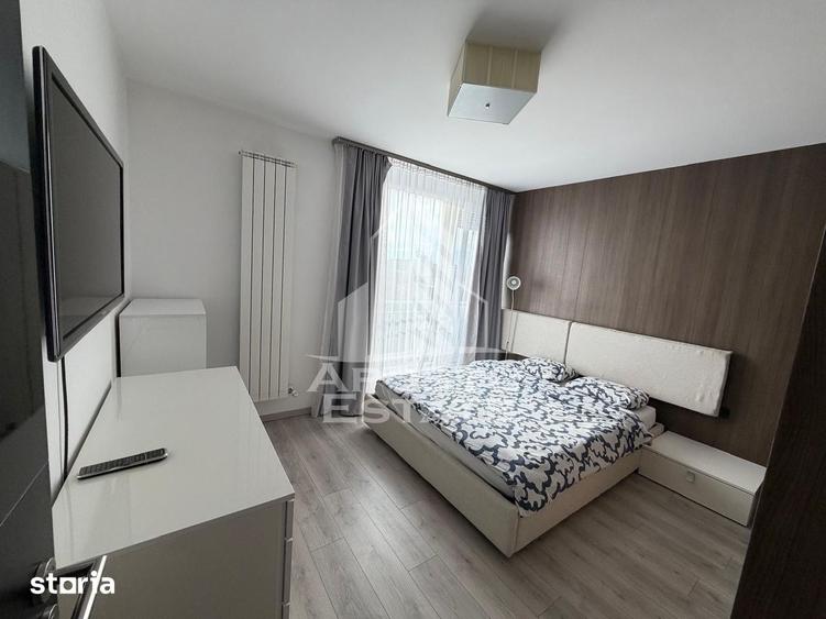 Apartament cu 2 camere, mobilat în Est