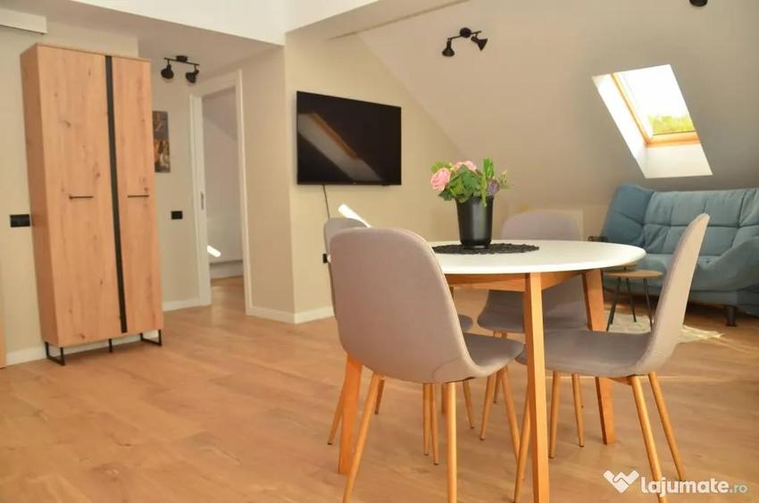 Apartament cu 3 camere decomandat în Găvana