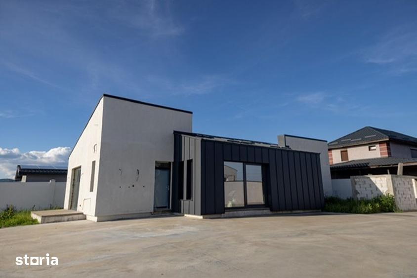 Casă cu 3 camere cu Teren 550 Mp în Recea
