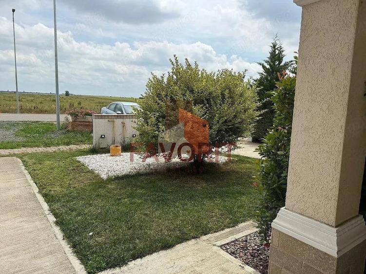 Casă cu 3 camere cu Teren 324 Mp în Sânandrei