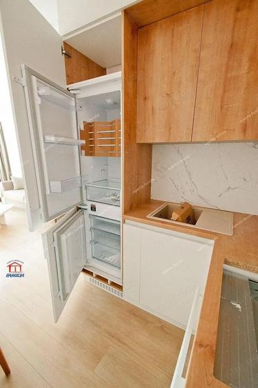 Apartament cu 2 camere decomandat, mobilat în Central