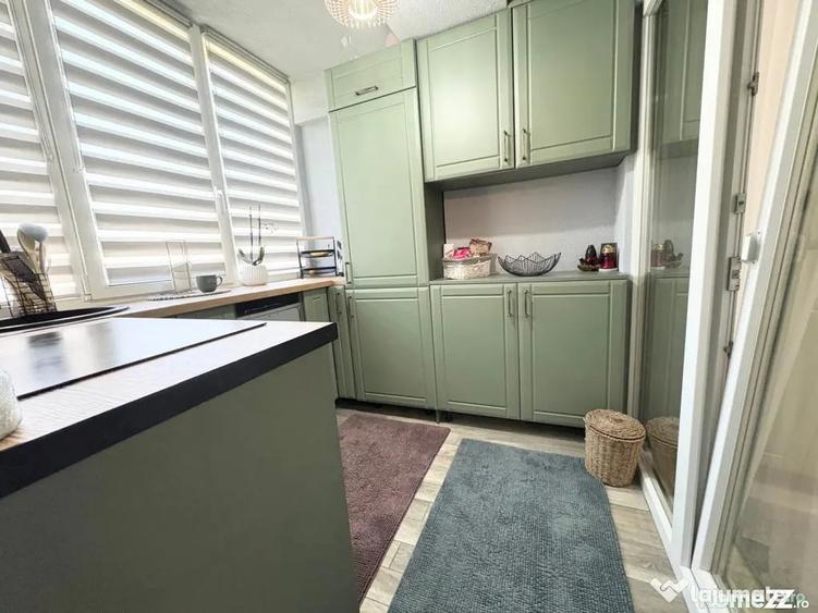 Apartament cu 3 camere semidecomandat în Copou