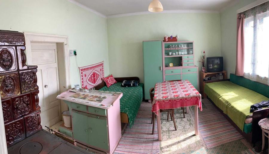 Casă cu 3 camere în Moldovenești