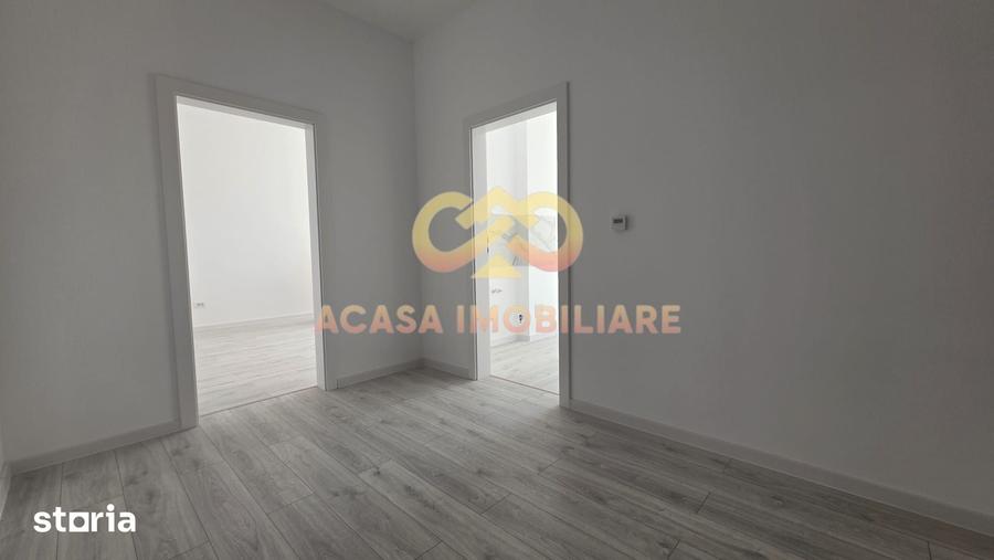 Apartament cu 3 camere decomandat în Voinești