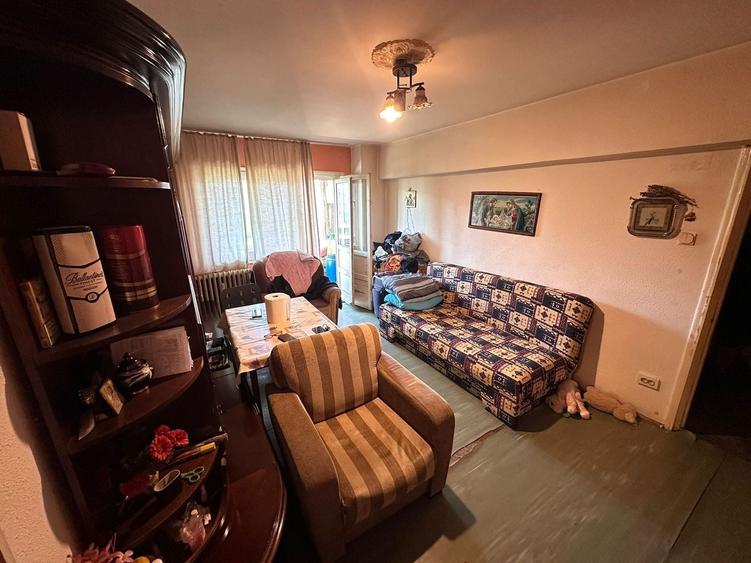 Apartament cu 3 camere decomandat în Gorjului