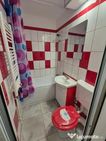 Apartament cu 2 camere semidecomandat în Apollo