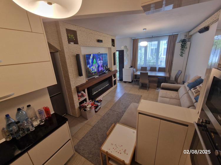 Apartament cu 3 camere decomandat în Timpuri Noi