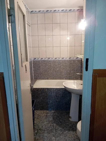 Apartament cu 2 camere decomandat în Malu Roșu