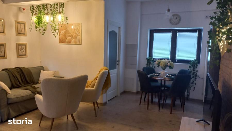 Apartament cu 3 camere în Centrul Civic
