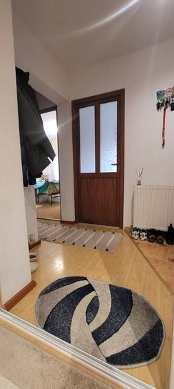 Apartament cu 3 camere decomandat în Craiter