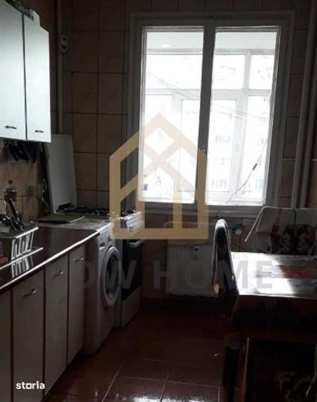Apartament cu 2 camere semidecomandat în Colentina