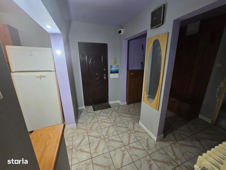 Apartament cu 3 camere decomandat în Luncă