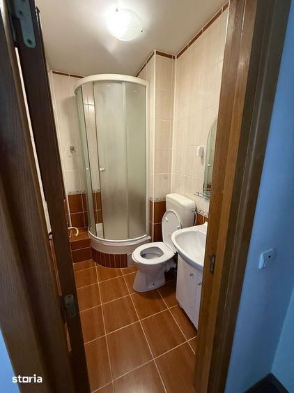 Apartament cu 3 camere în Berceni
