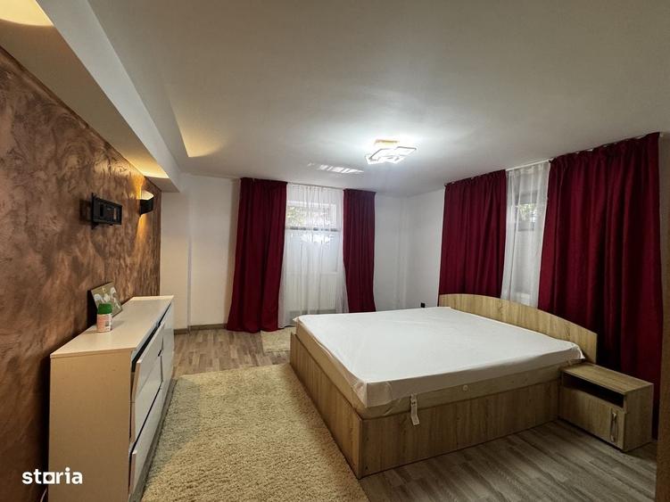 Apartament cu 3 camere semidecomandat în Borhanci